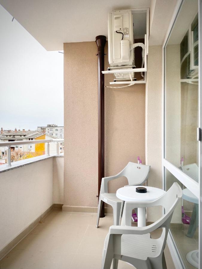 Art Apartment For 4 People Free Parking & Wifi Stara Zagora Exterior photo