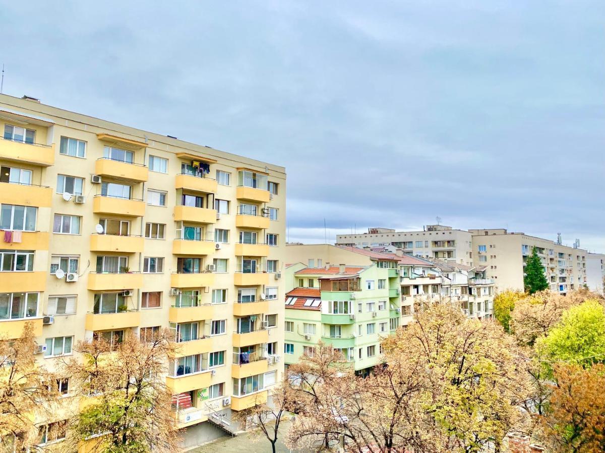 Art Apartment For 4 People Free Parking & Wifi Stara Zagora Exterior photo